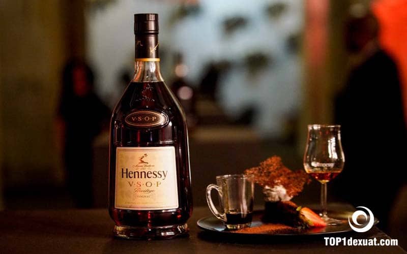 Tìm hiểu về rượu Hennessy VSOP , XO, VS từ A-Z. Ảnh: Google tìm kiếm