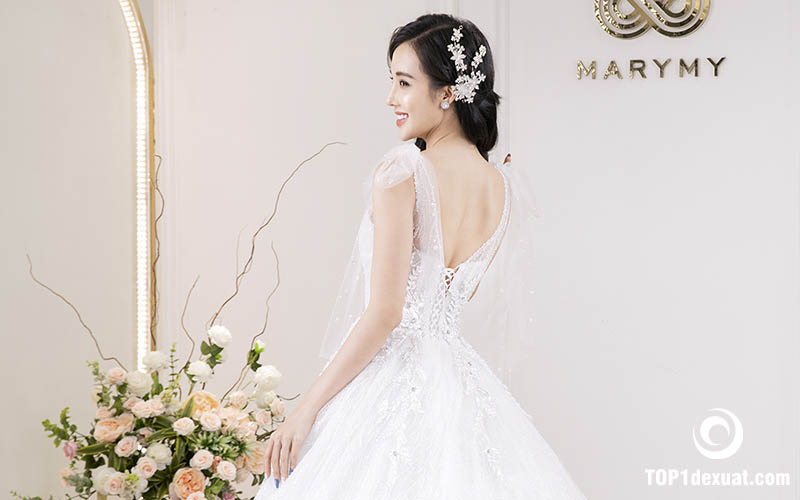 Cách chọn váy cưới cho cô dâu cao gầy