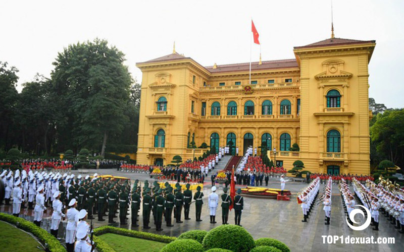 Tổng bí thư Nguyễn Phú Trọng chủ trì lễ đón tổng bí thư, chủ tịch nước CHND Trung Hoa Tập Cận Bình