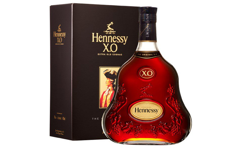 Guarantee bảo vệ ngoài nắp chai Hennessy