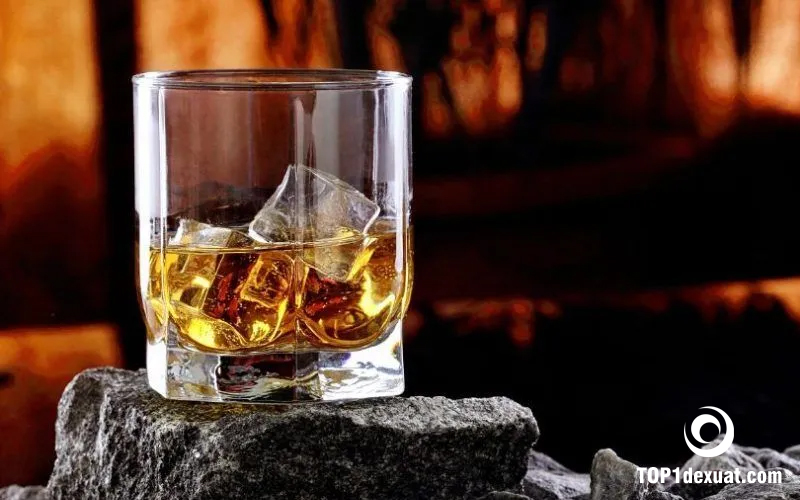 Lợi ích của của rượu Whisky