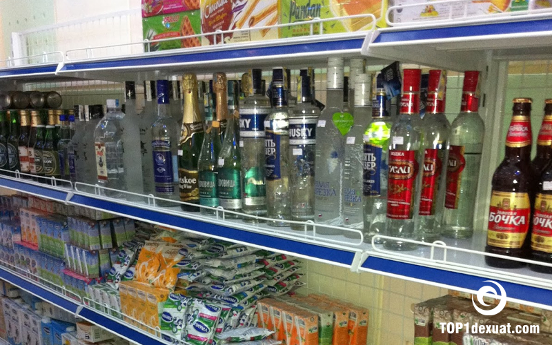 Mua rượu Vodka tại các cửa hàng tiện lợi
